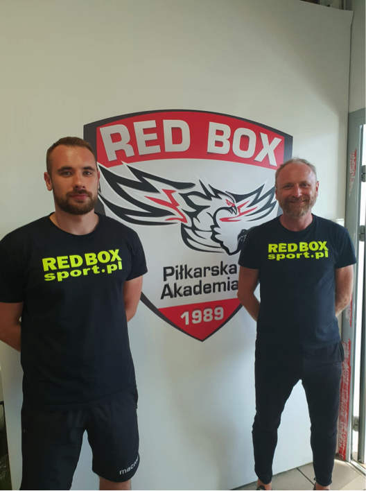„Trener Dawidziuk prosił: pomóżcie Fabiańskiemu’’ – RED BOX Piłkarska Akademia
