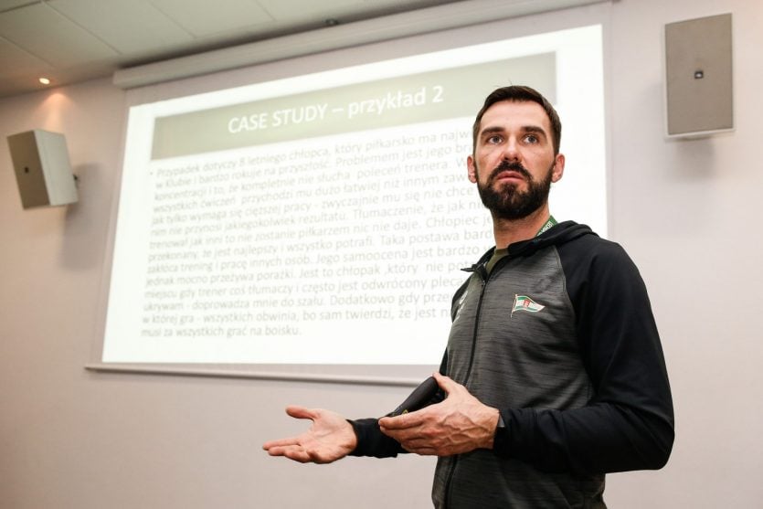 „Czym jest case study?” – spotkanie warsztatowe dla trenerów Akademii Lechii Gdańsk